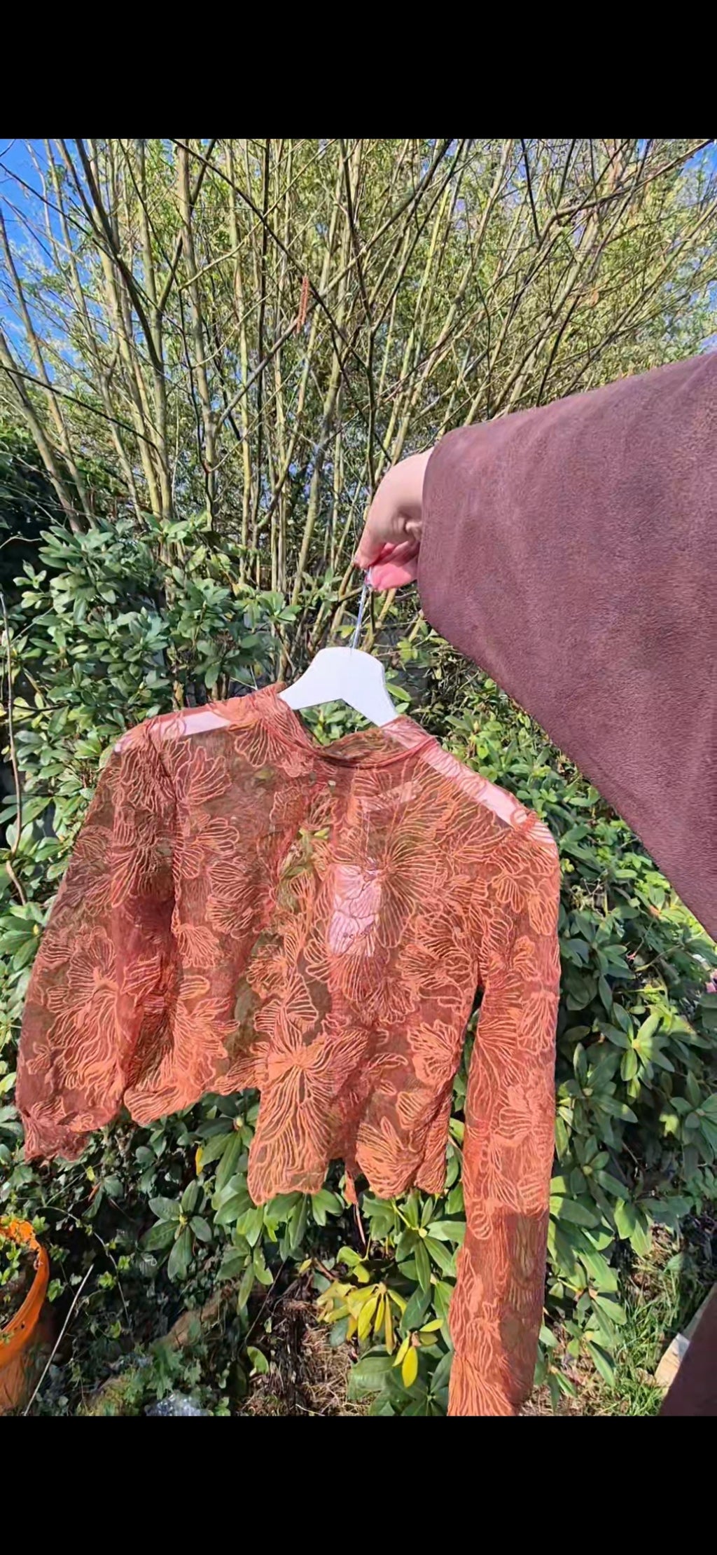 Blouse dentelle dos nu